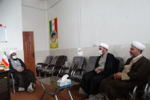 دیدار مدیر کل مرکز خدمات استان کردستان با امام جمعه شهر حسن‌آباد یاسوکند کد: ۲۸۳۰۰